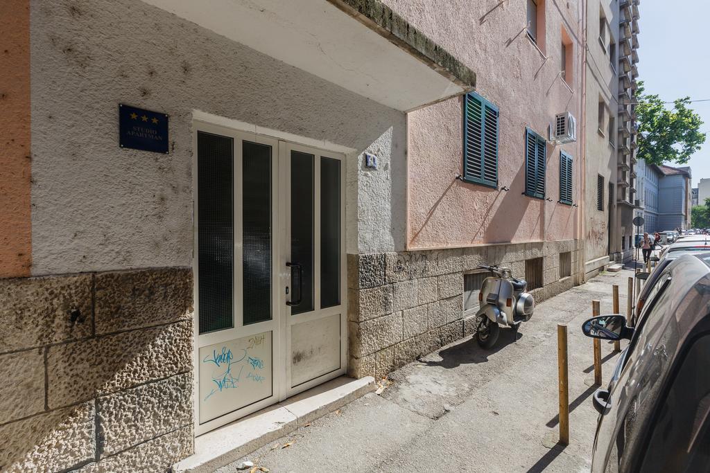Apartments Kalpic Split Exterior photo