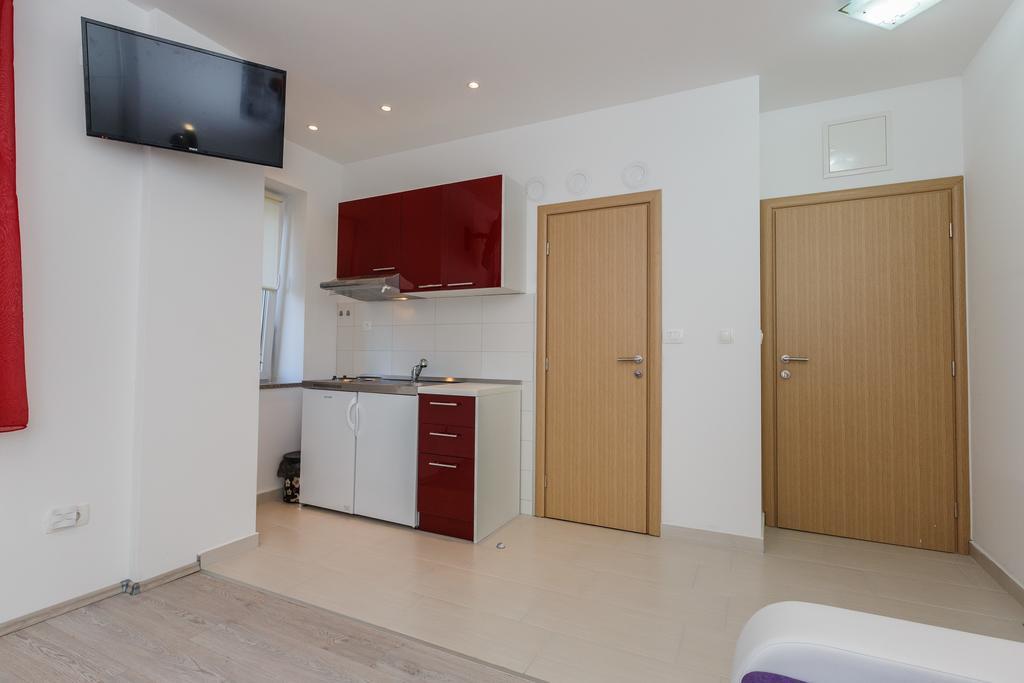 Apartments Kalpic Split Exterior photo